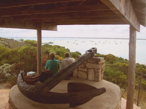 Geltwood Anchor Memorial - Attractions Melbourne 1