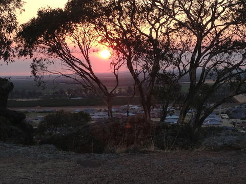 Hermit's Cave And Lookout - Attractions Melbourne 2