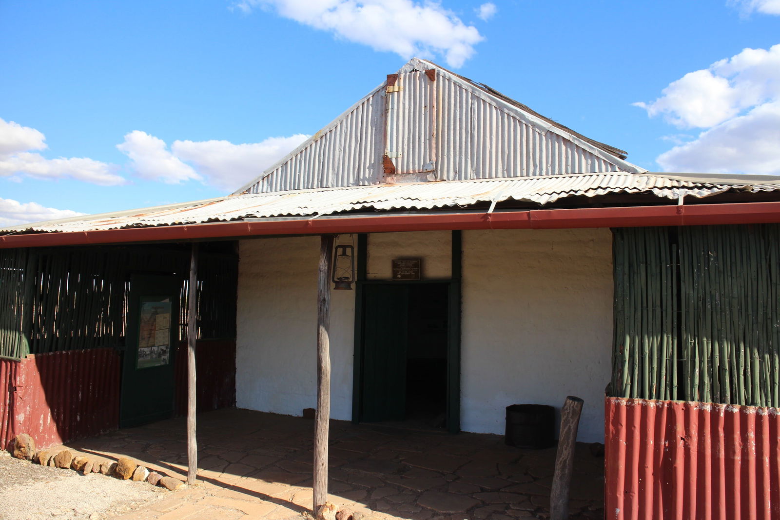 Warrego NT Attractions Melbourne