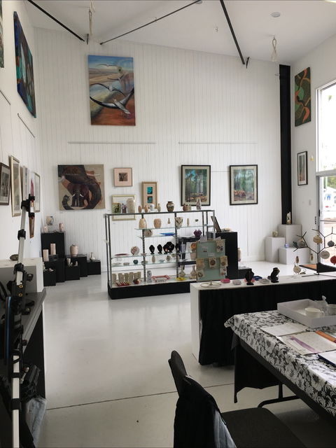 Julesart Studio/Gallery - Attractions Melbourne 0