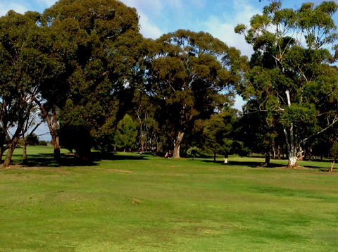 Nathalia Golf Club - Attractions Melbourne 2