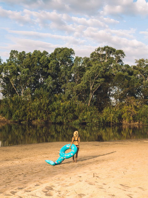 Riverside:  Wagga Beach - Attractions Melbourne 2