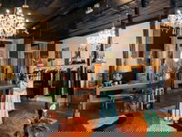 Saloon Design House