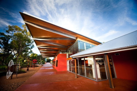 Savannah Visitor Plaza, Taronga Western Plains Zoo Dubbo - Attractions Melbourne 1
