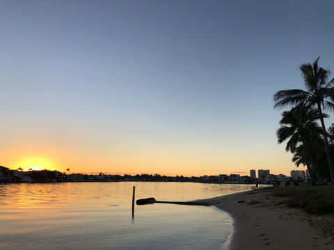 Surf In Paradise - Attractions Melbourne 1