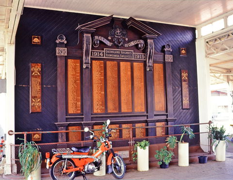 Toowoomba Railway Station, Memorial Honour Board - Attractions Melbourne 0