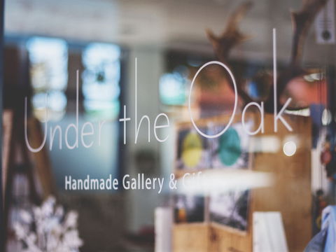 Under The Oak Handmade Gallery And Gifts - Attractions Melbourne 0