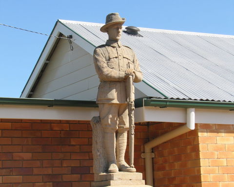 Westbrook War Memorial - Attractions Melbourne 1