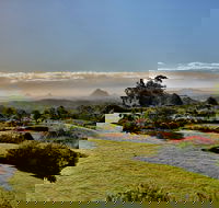 Glass House Mountains to Sunshine Coast Shores - Attractions Melbourne