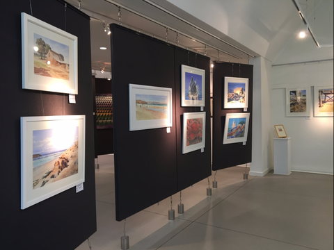 Kernewek Lowender Art Prize Collection - Attractions Melbourne 1