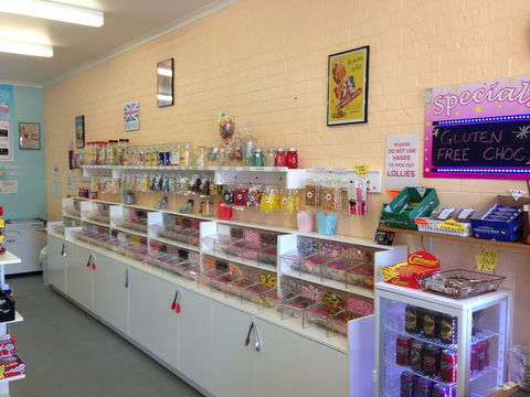 The Pier View Lolly Shop - Attractions Melbourne 0