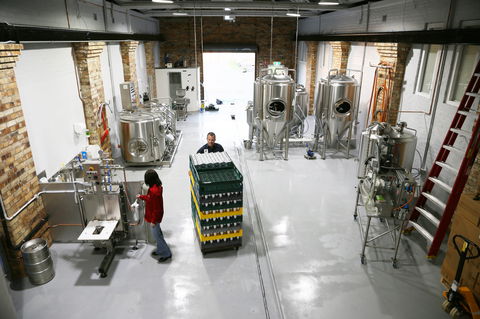Visit Bucket Brewery - Attractions Melbourne 1