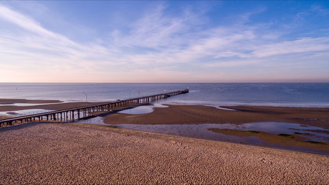 Altona Beach - Attractions Melbourne 0