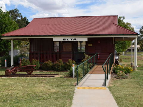 Beta Hut And Railway Memorabilia - Attractions Melbourne 0