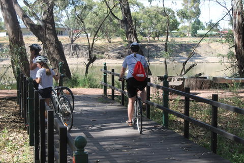 Bidgee Riverside Trail  - Hay Nature Walk - Attractions Melbourne 0