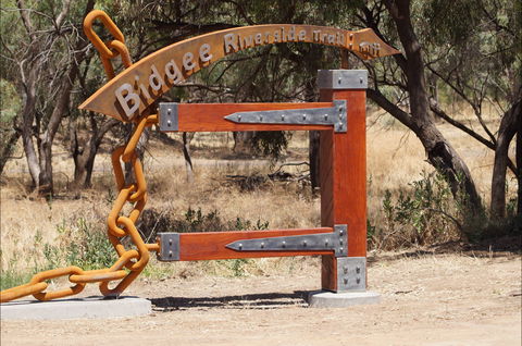 Bidgee Riverside Trail  - Hay Nature Walk - Attractions Melbourne 1