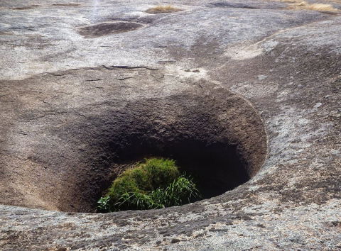 Blowhole And The Rocks - Attractions Melbourne 0