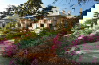 Buda Historic Home  Garden