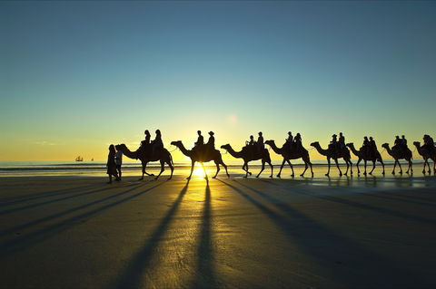 Cable Beach - Attractions Melbourne 0