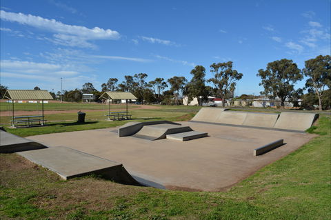 Cleve Sporting Facilities - Attractions Melbourne 1