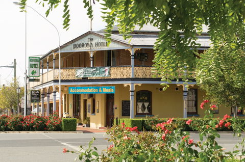 Hilltops Antique Trail - Attractions Melbourne 2