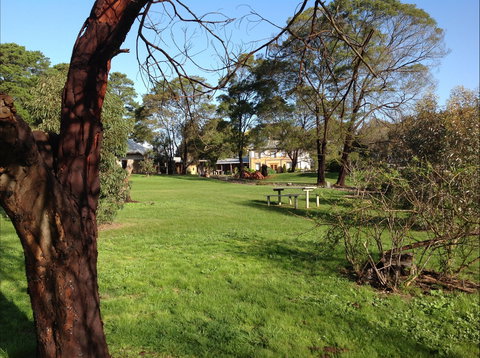 HIRL Hamilton Institute Of Rural Learning - Attractions Melbourne 2