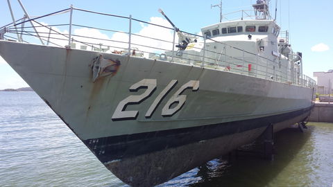 HMAS Gladstone - Attractions Melbourne 0