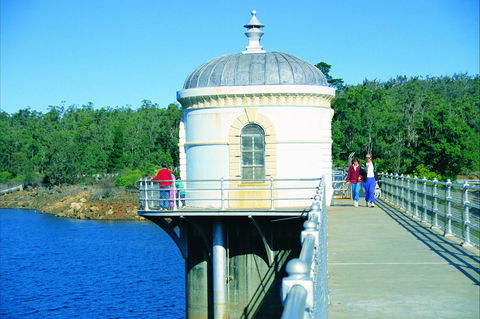 Mundaring Weir - Attractions Melbourne 1