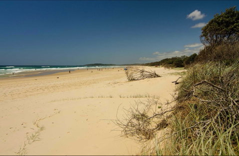 Tallow Beach - Attractions Melbourne 0