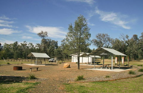 Terry Hie Hie Picnic Area - Attractions Melbourne 0