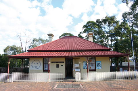 Dredge's Cottage - Attractions Melbourne 0