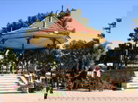 Gladstone Square