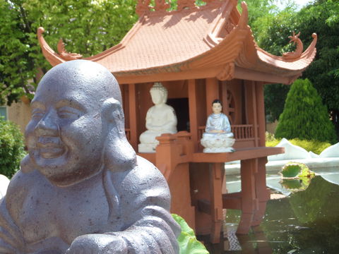 Sakyamuni Buddhist Centre/Van Hanh Monastery - Attractions Melbourne 1