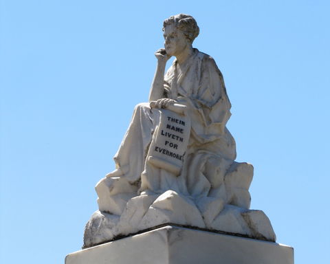 Weeping Mother Memorial - Attractions Melbourne 1