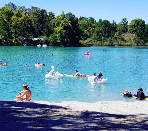 Black Diamond Lake - Attractions Melbourne 0