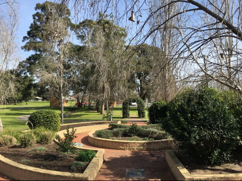 Curry Reserve - Attractions Melbourne 0