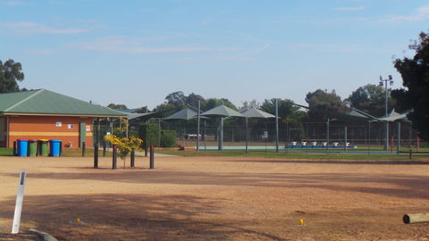 Howlong Swimming Pool - Attractions Melbourne 0