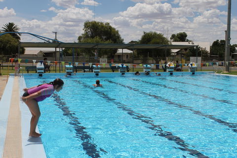 John Houston Memorial Pool: Olympic Pool Complex - Attractions Melbourne 0