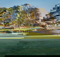 South Lakes Golf Club - Attractions Melbourne