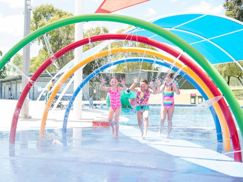 Waterworld Aquatic Centre - Attractions Melbourne 0