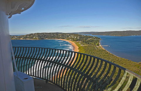 Barrenjoey Lighthouse - Attractions Melbourne 0