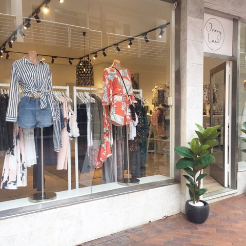 Ivory Lane Boutique - Attractions Melbourne 1