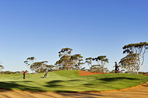 Kalgoorlie Golf Course - Attractions Melbourne 1
