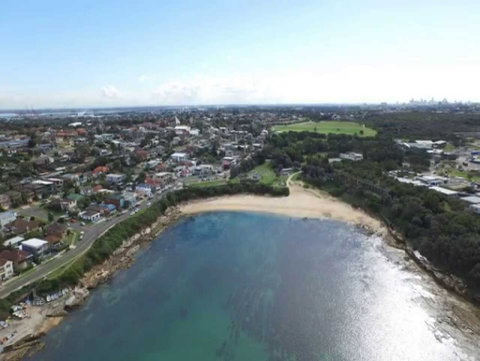 Malabar Beach - Attractions Melbourne 0