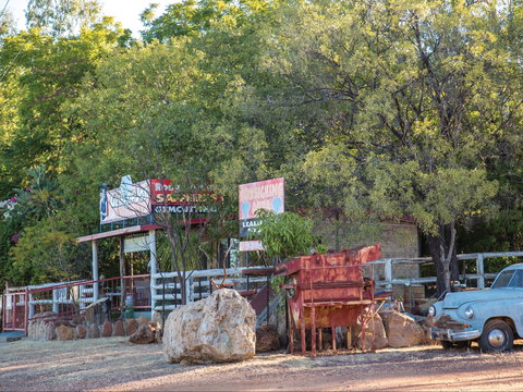 Sapphire - Attractions Melbourne 2