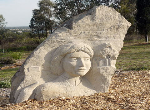 Heritage Sculptures At Pensioners Hill Lookout - Attractions Melbourne 0