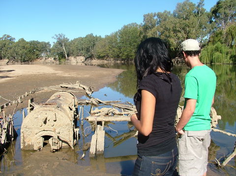 Paddle Steamer Wagga Wagga Wreck - Attractions Melbourne 0