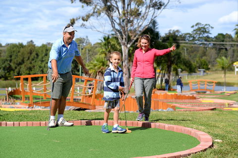 Port Macquarie Driving Range And Mini Golf - Attractions Melbourne 0