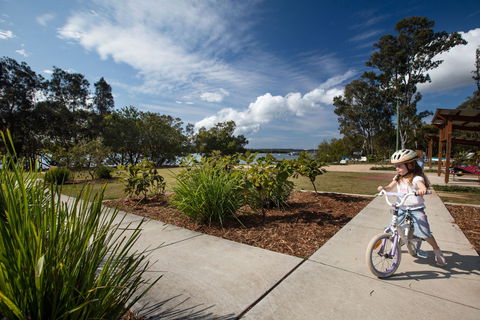 Russell Island (Canaipa) - Attractions Melbourne 1