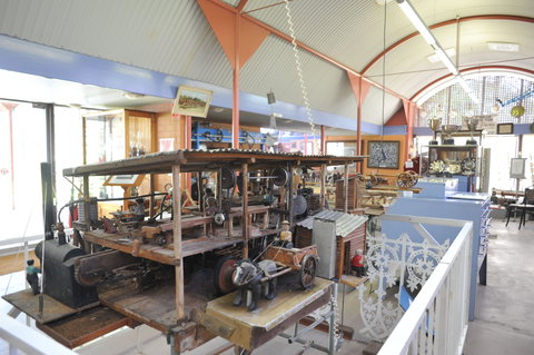 South Kempsey - Attractions Melbourne 1